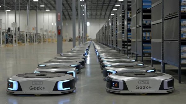 垒富优配 10款产品看懂中国移动机器人“黄金十年”